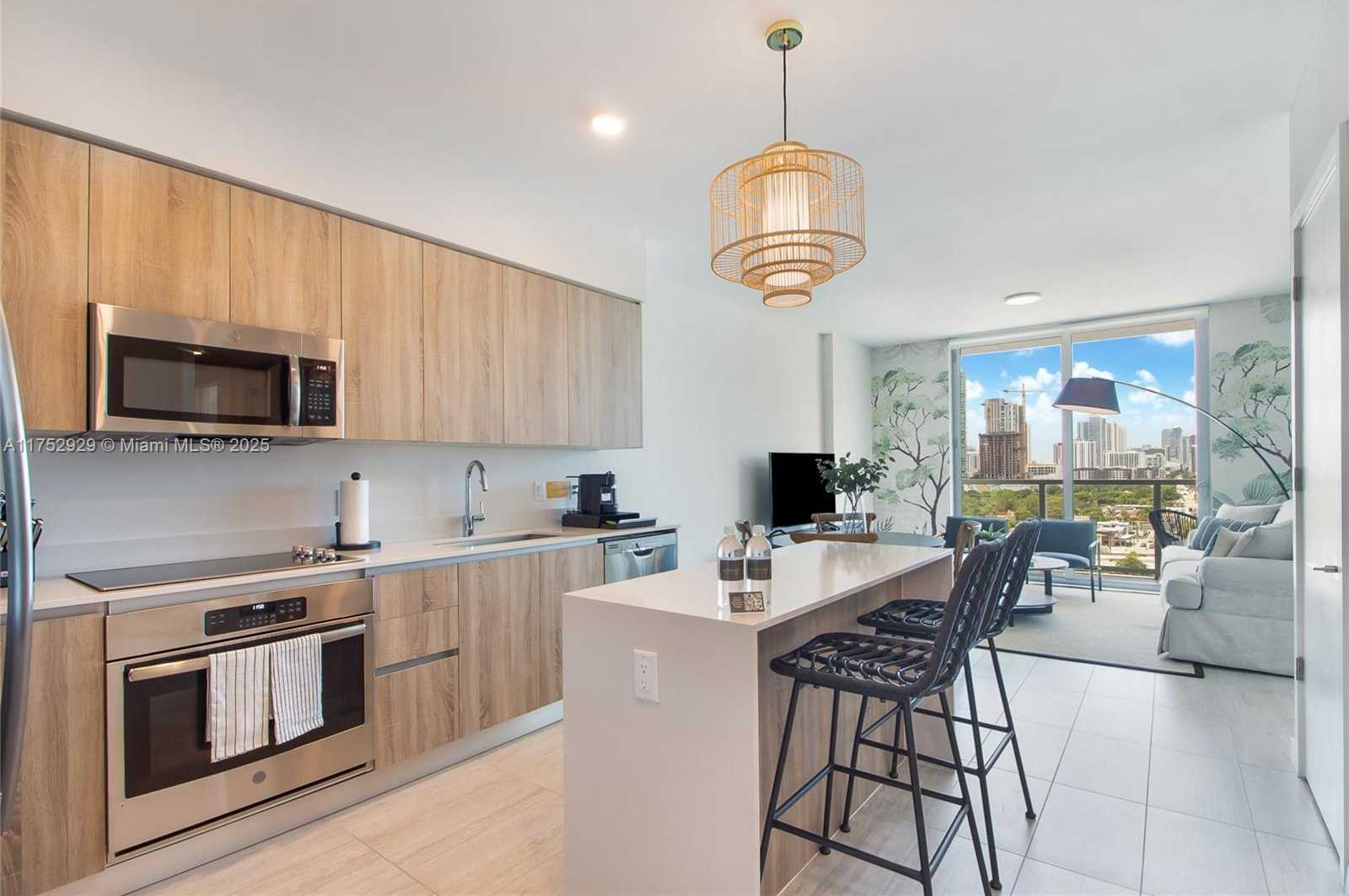 Small Image of 3900 BISCAYNE BLVD #S-1108, Miami Number 5