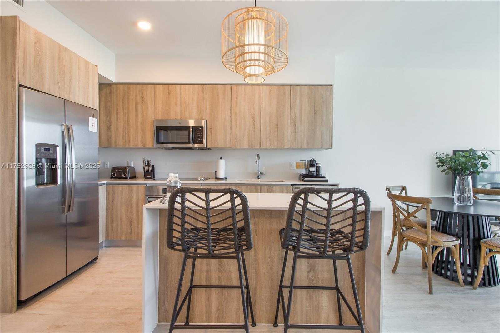 Small Image of 3900 BISCAYNE BLVD #S-1108, Miami Number 6