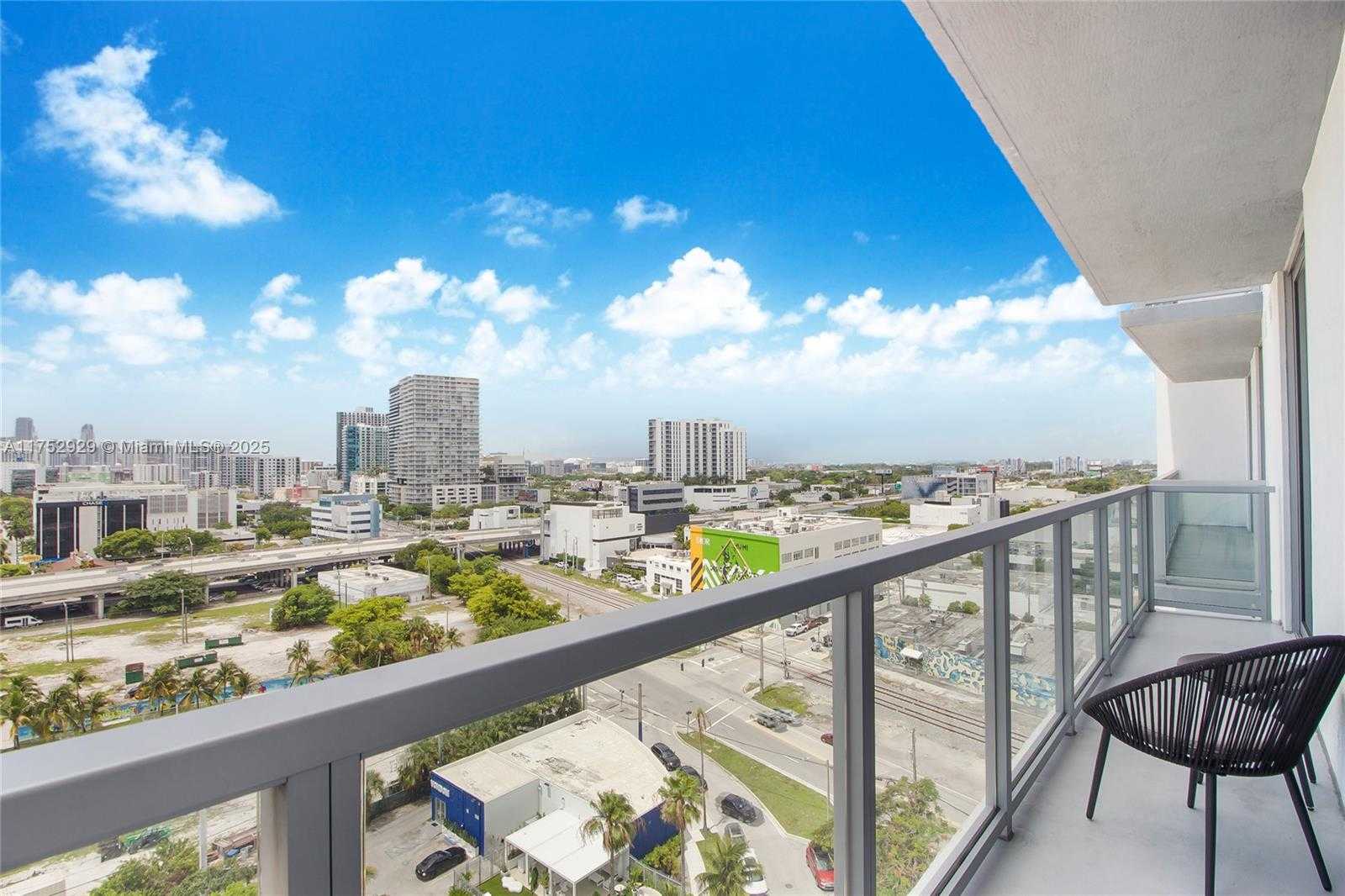 Small Image of 3900 BISCAYNE BLVD #S-1108, Miami Number 7