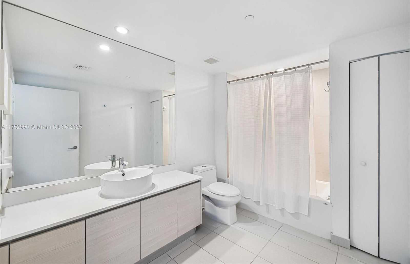 Small Image of 4250 BISCAYNE BLVD #1605, Miami Number 18