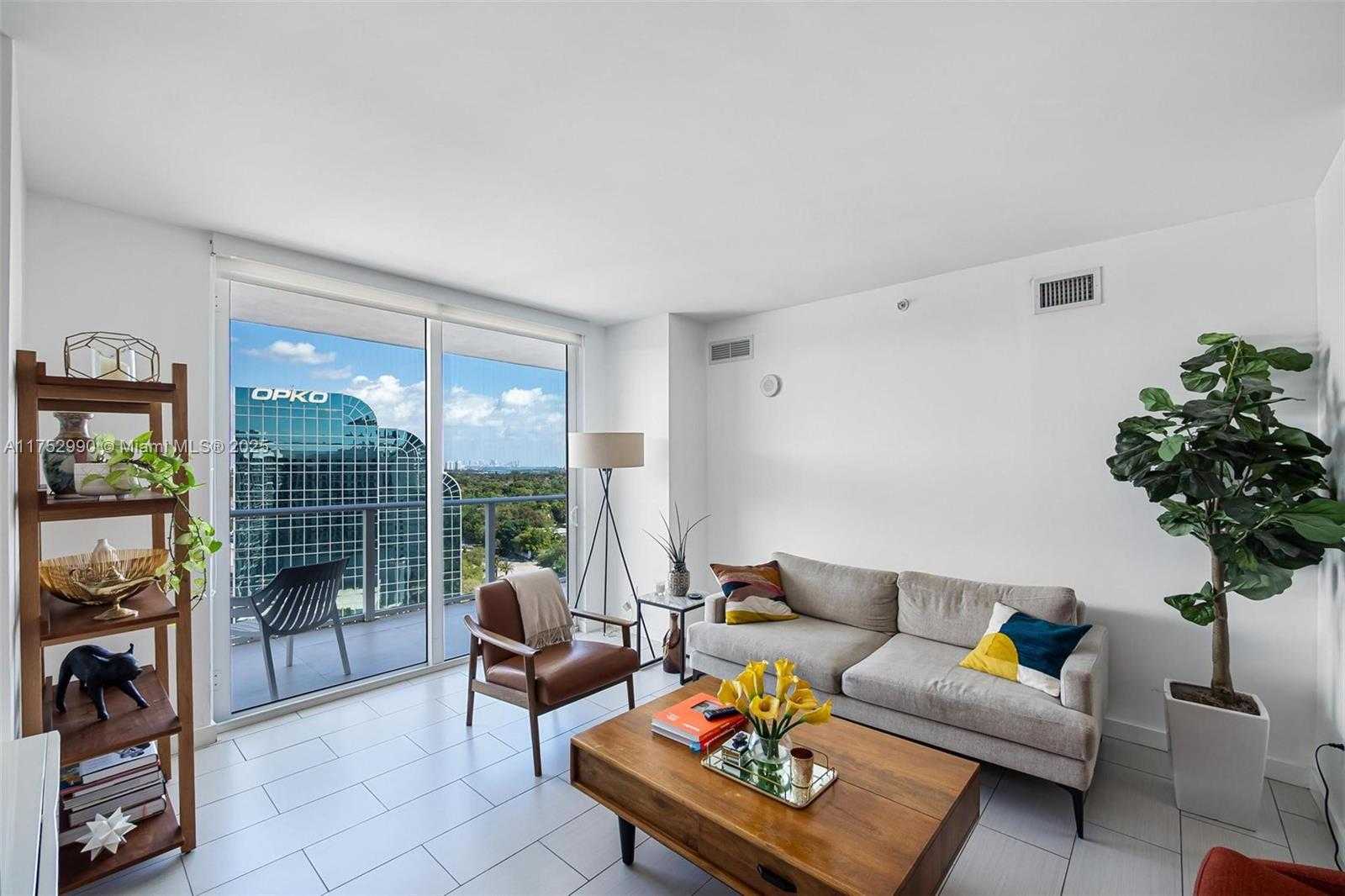 Small Image of 4250 BISCAYNE BLVD #1605, Miami Number 3