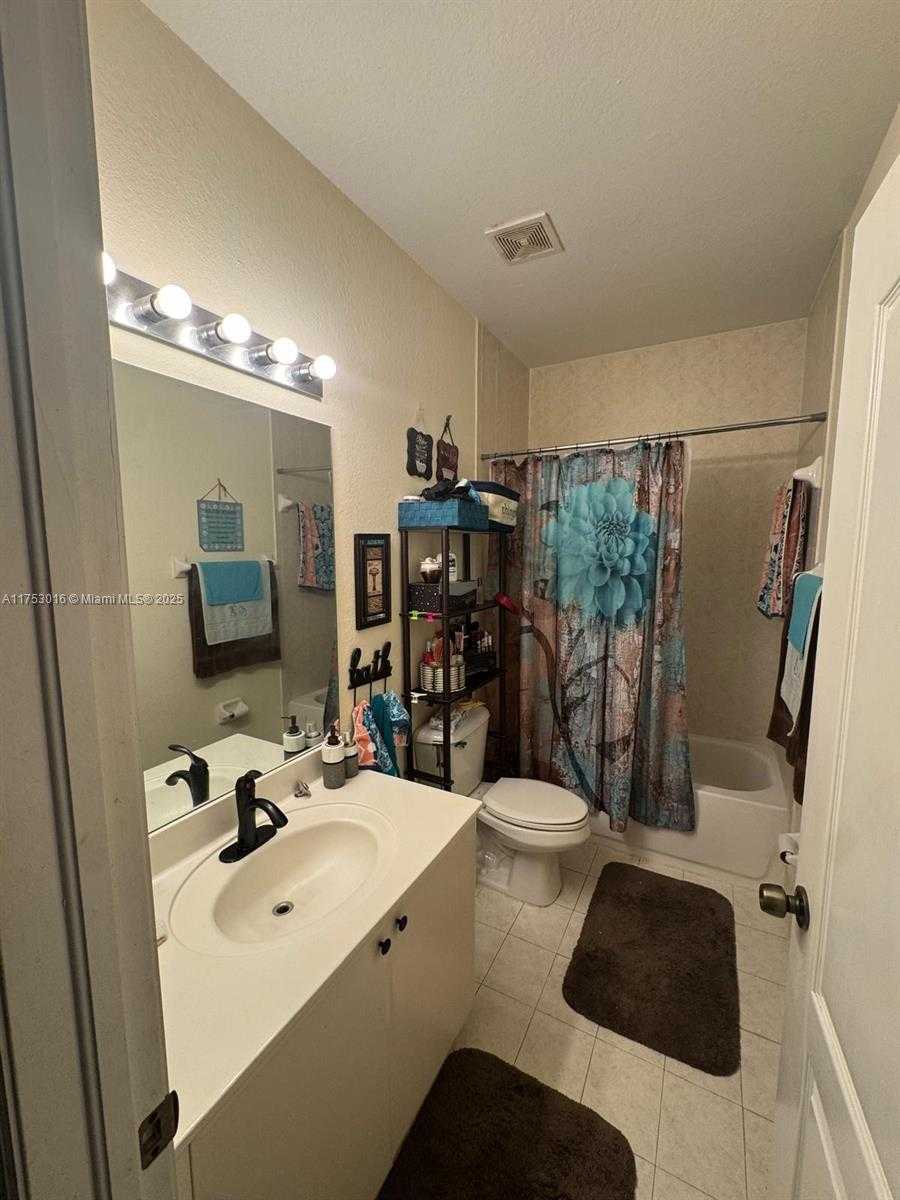 Small Image of 1692 SOUTH EAST 29TH CT #201, Homestead Number 12