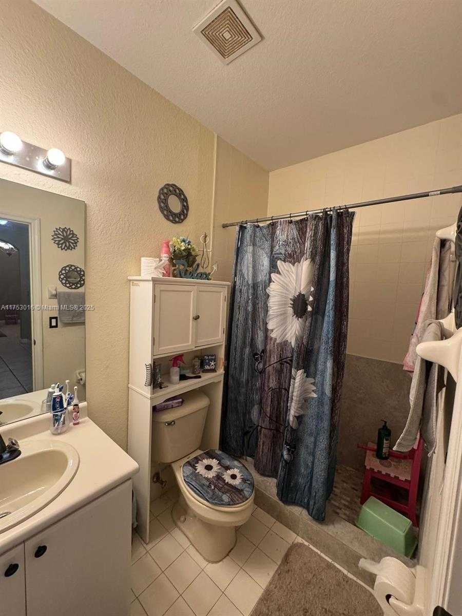 Small Image of 1692 SOUTH EAST 29TH CT #201, Homestead Number 16