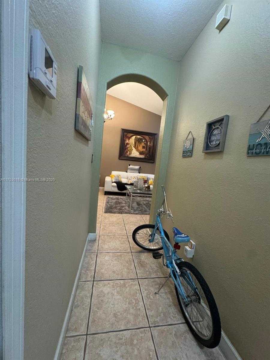 Small Image of 1692 SOUTH EAST 29TH CT #201, Homestead Number 17