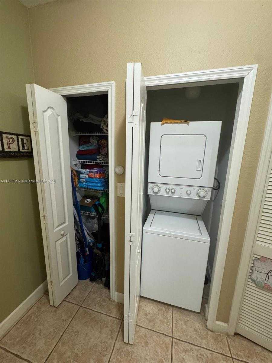 Small Image of 1692 SOUTH EAST 29TH CT #201, Homestead Number 18