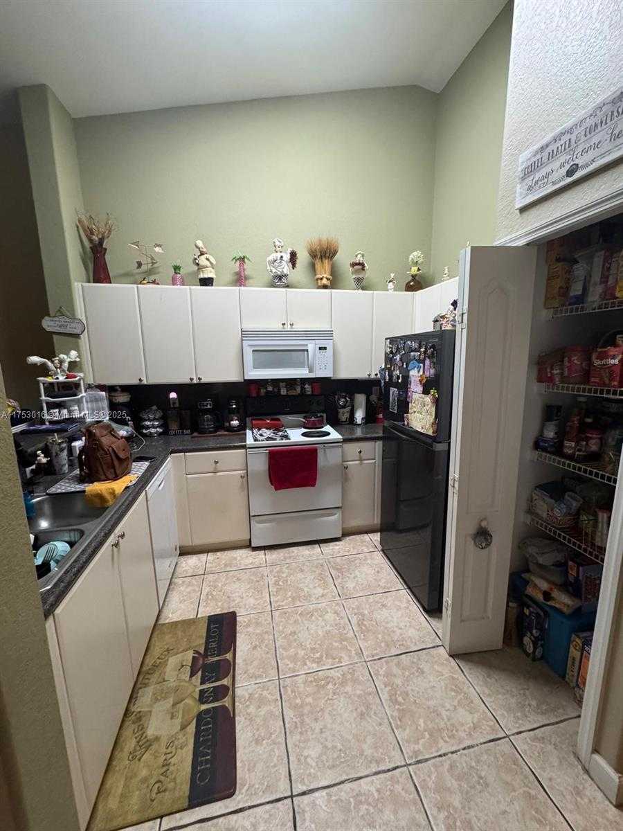 Small Image of 1692 SOUTH EAST 29TH CT #201, Homestead Number 9