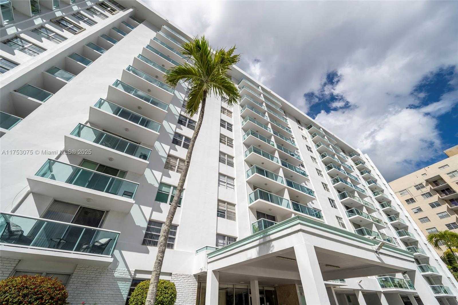 Small Image of 2841 NORTH EAST 163RD ST #605, North Miami Beach Number 32