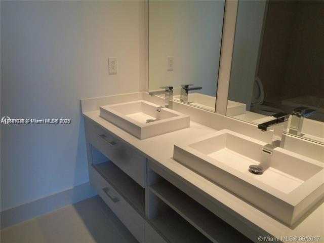 Small Image of 45 SOUTH WEST 9TH ST #2709, Miami Number 10