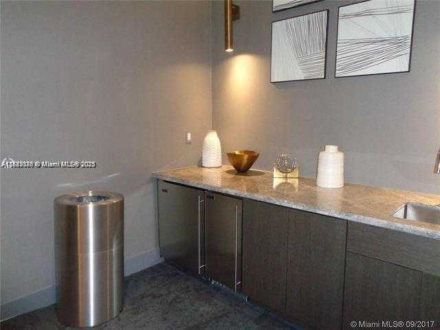 Small Image of 45 SOUTH WEST 9TH ST #2709, Miami Number 28