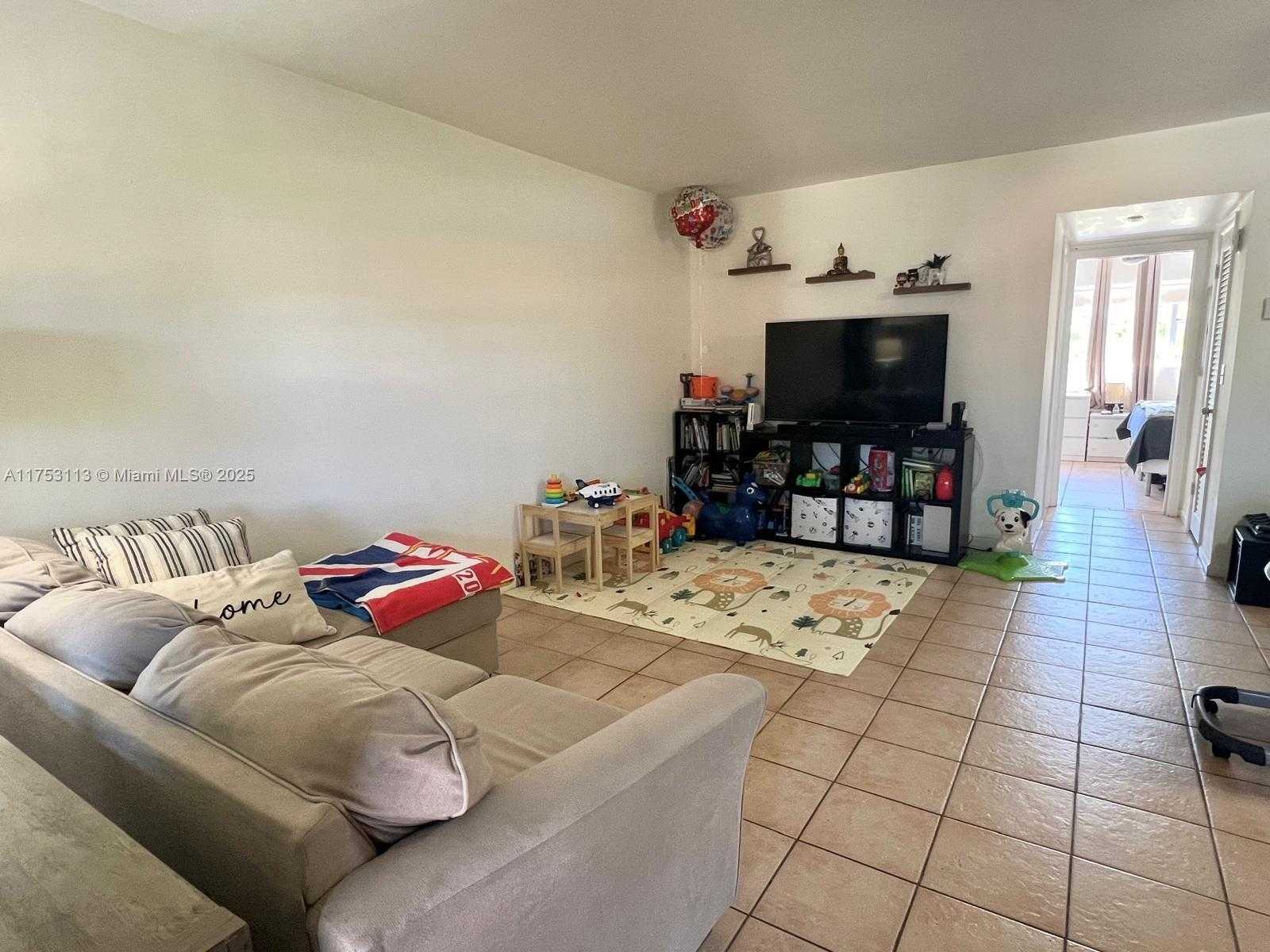 Small Image of 270 LAYNE BLVD #208, Hallandale Beach Number 11