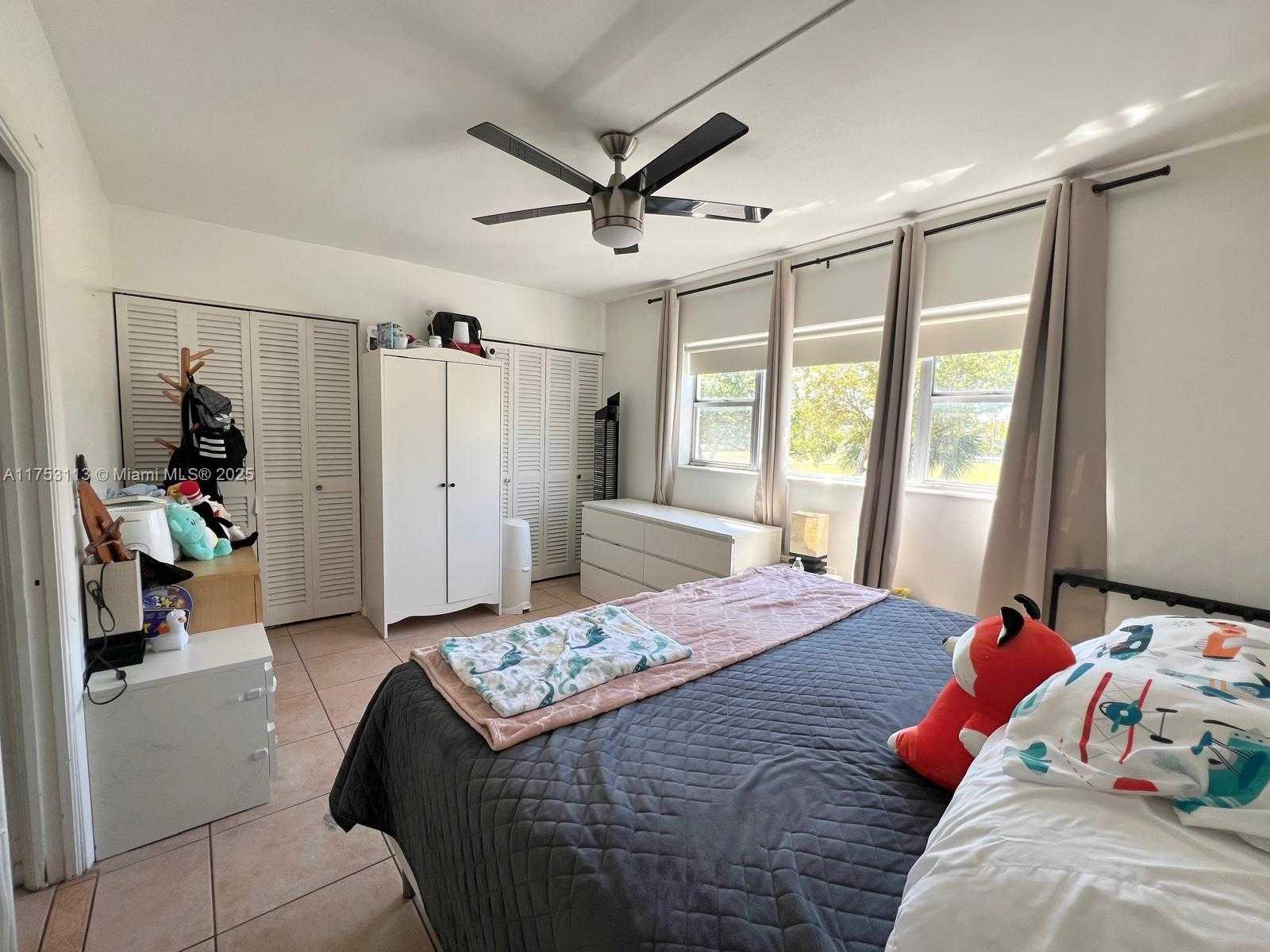 Small Image of 270 LAYNE BLVD #208, Hallandale Beach Number 20