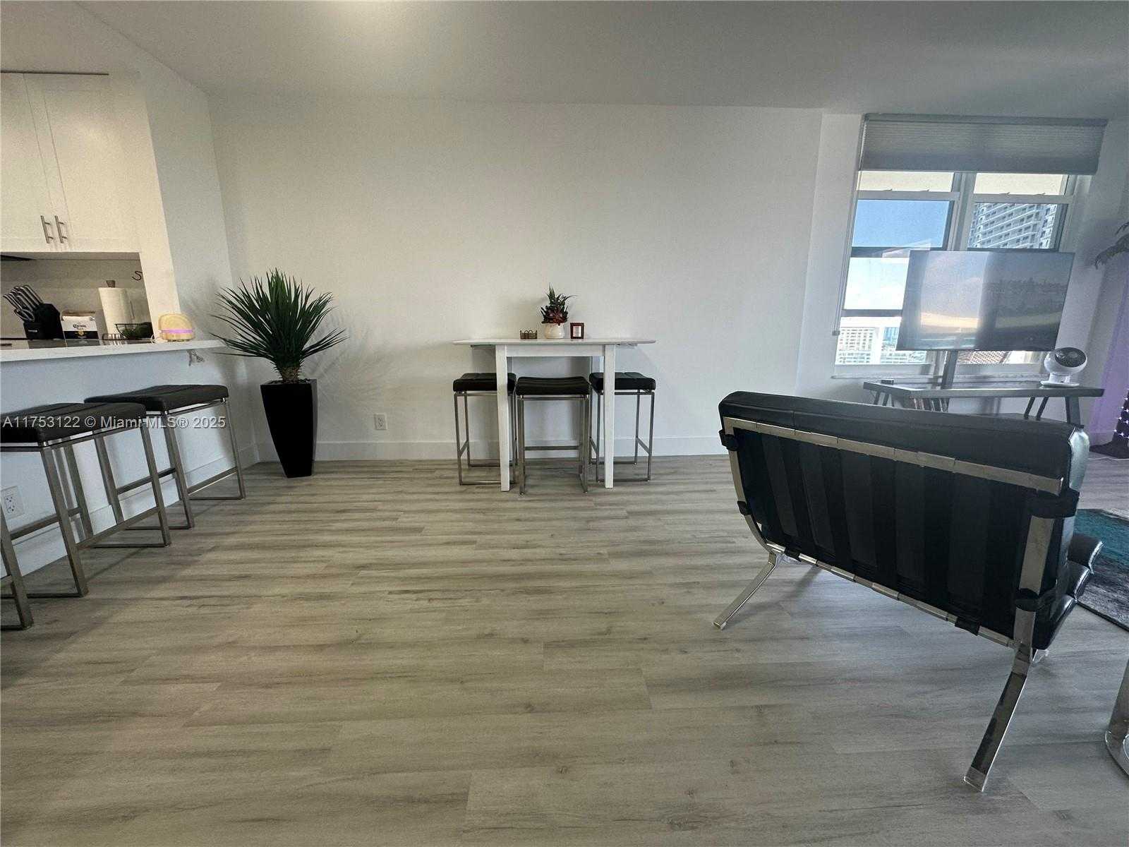 Small Image of 3800 SOUTH OCEAN DR #1812, Hollywood Number 14
