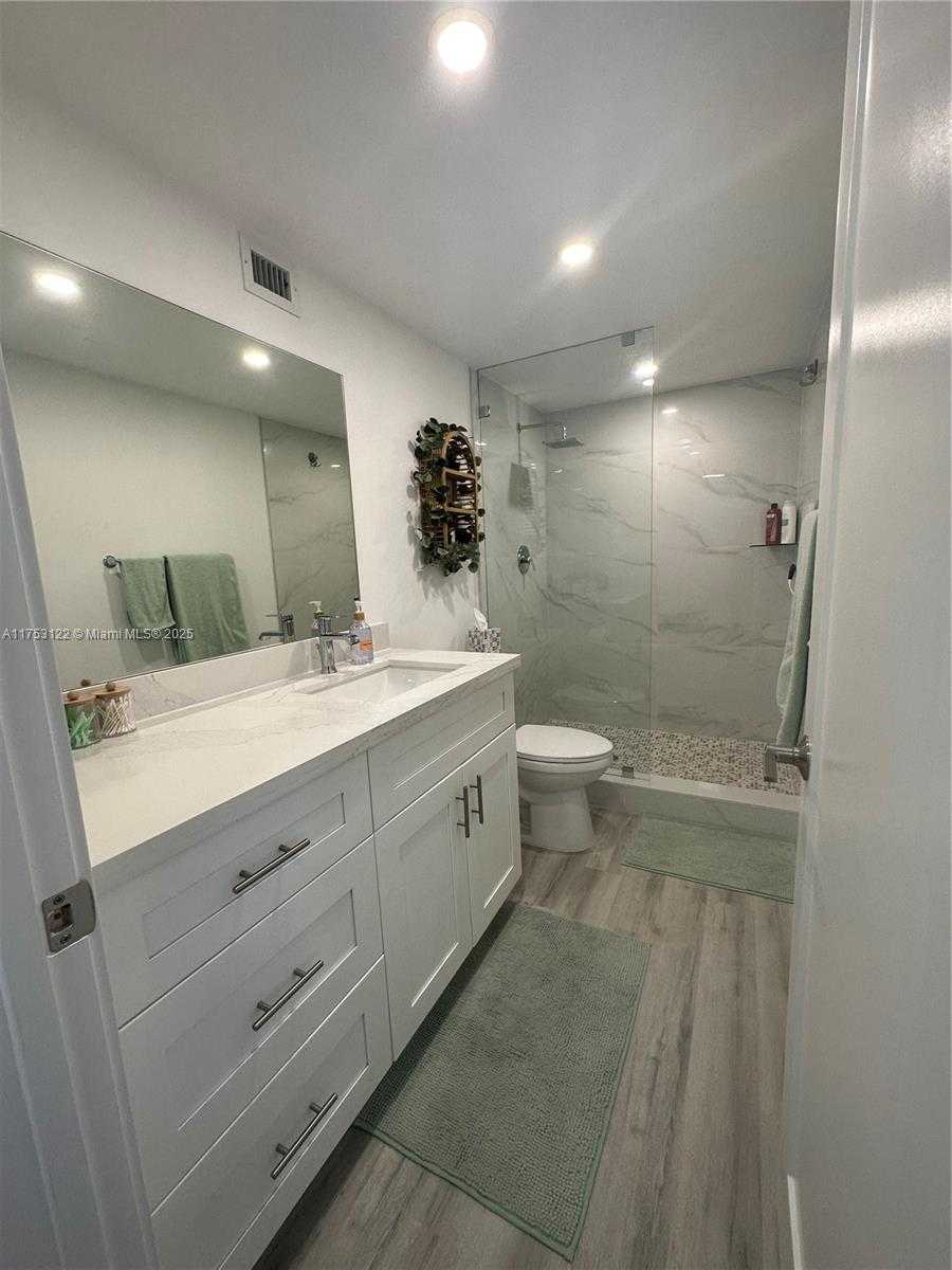 Small Image of 3800 SOUTH OCEAN DR #1812, Hollywood Number 27