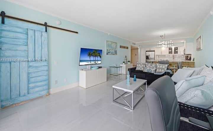 Small Image of 19370 COLLINS AVE #1121, Sunny Isles Beach Number 6