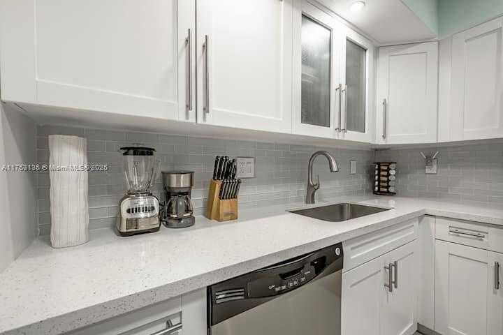 Small Image of 19370 COLLINS AVE #1121, Sunny Isles Beach Number 8