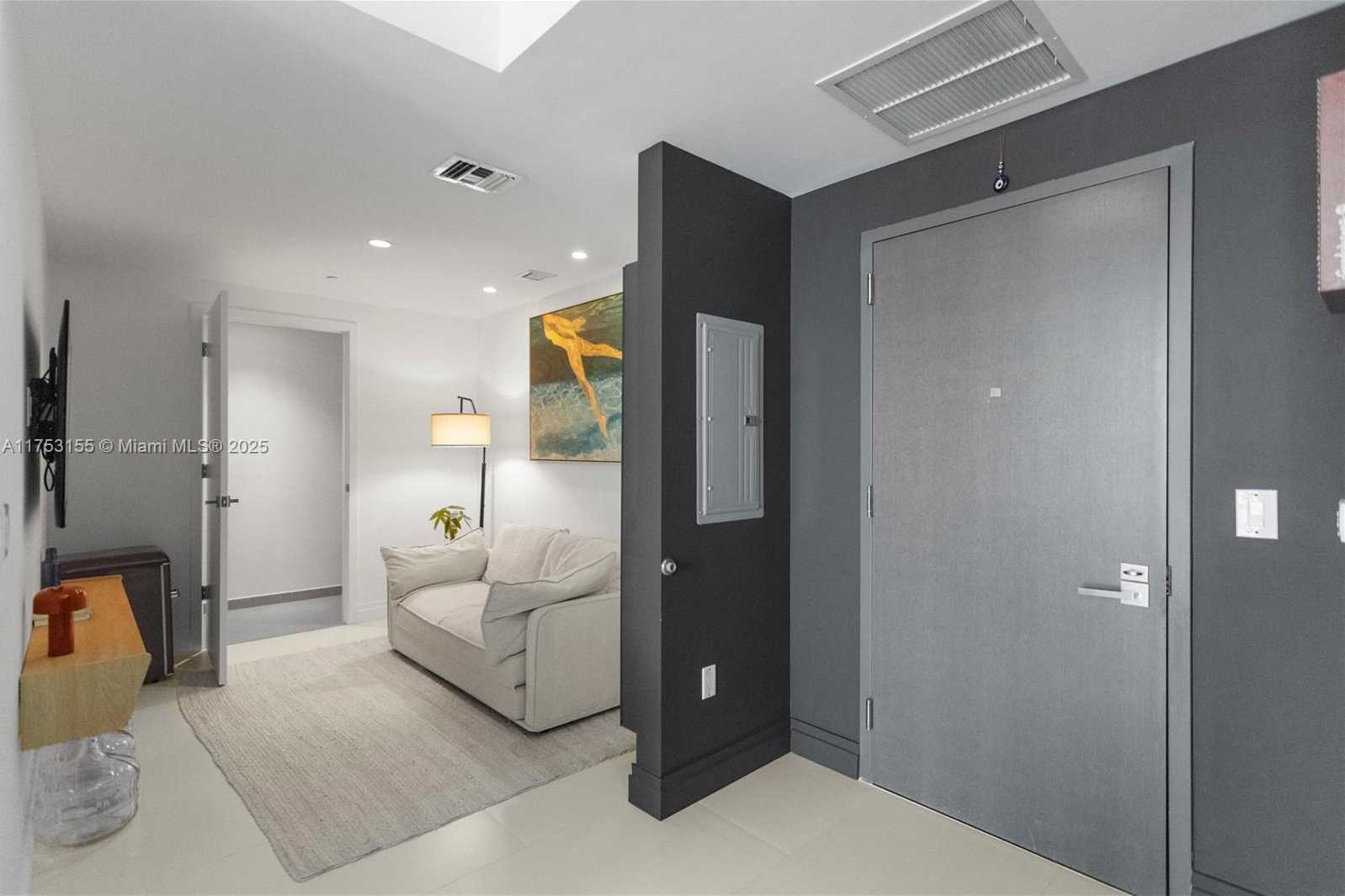 Small Image of 1080 BRICKELL AVE #1802, Miami Number 3
