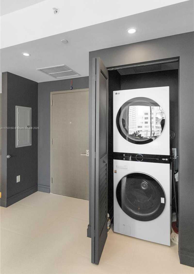 Small Image of 1080 BRICKELL AVE #1802, Miami Number 34