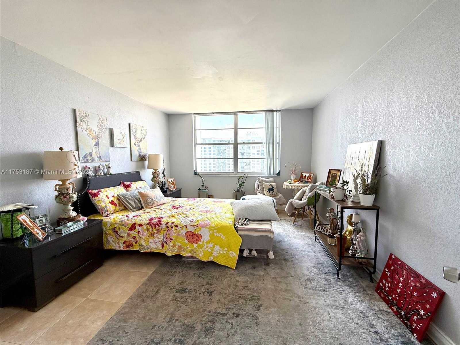 Small Image of 2851 NORTH EAST 183RD ST #1706E, Aventura Number 12
