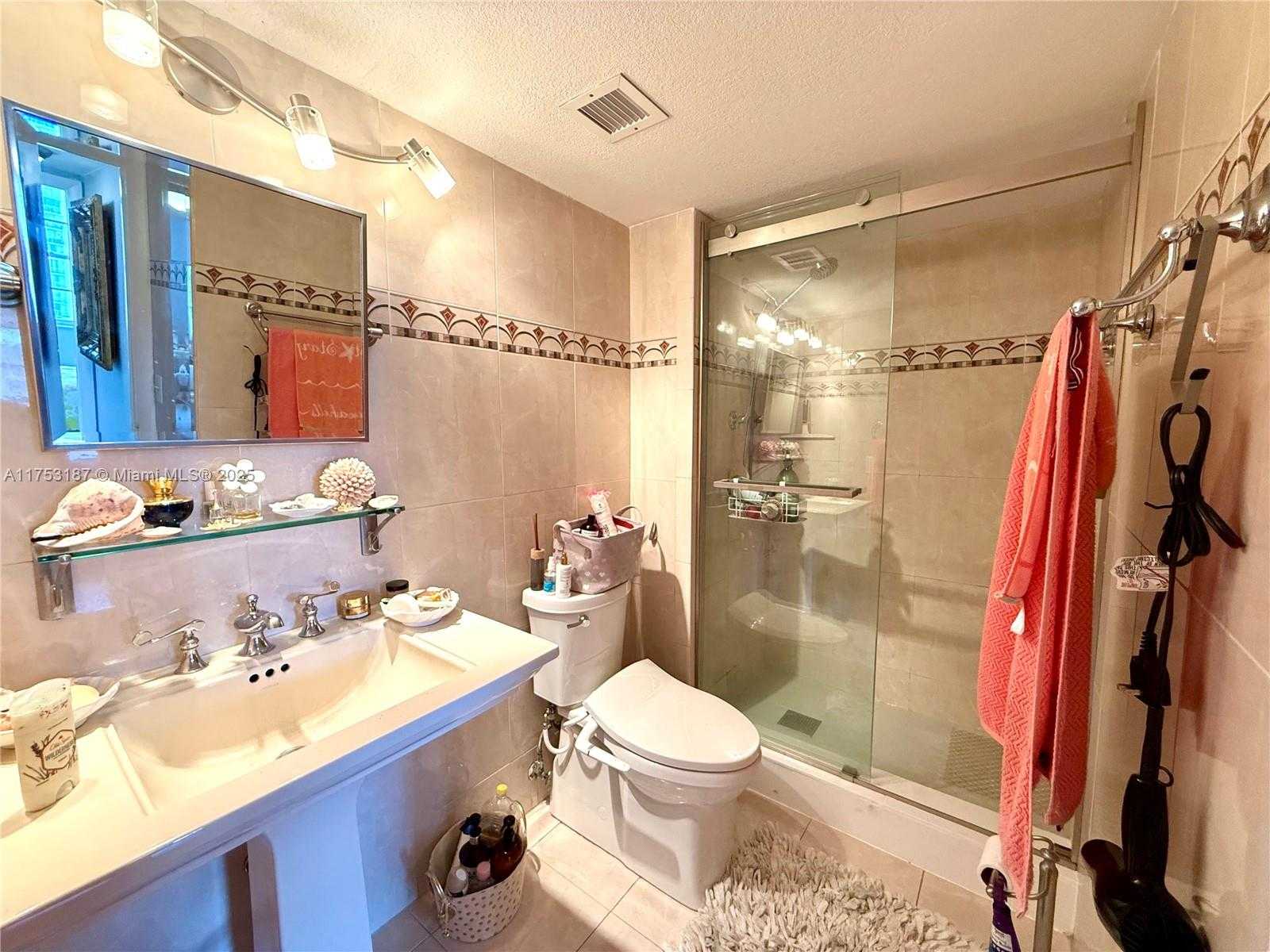 Small Image of 2851 NORTH EAST 183RD ST #1706E, Aventura Number 13