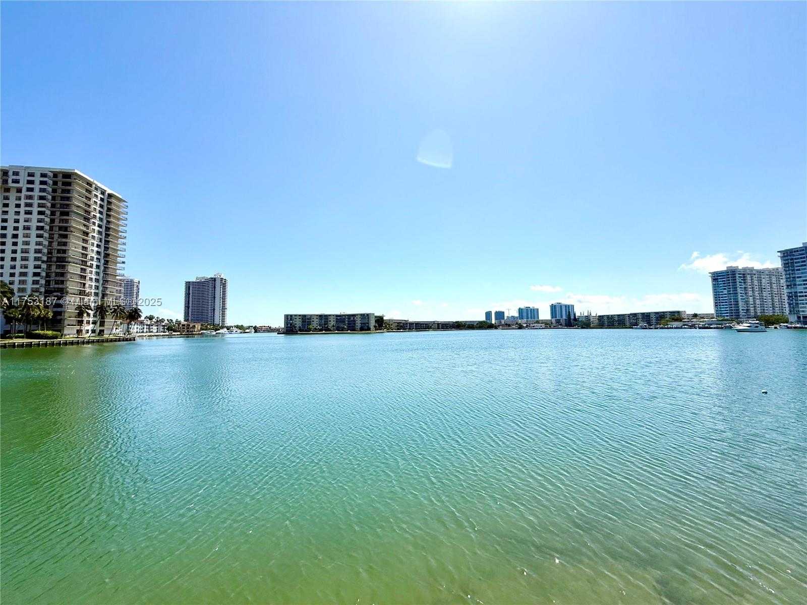 Small Image of 2851 NORTH EAST 183RD ST #1706E, Aventura Number 18