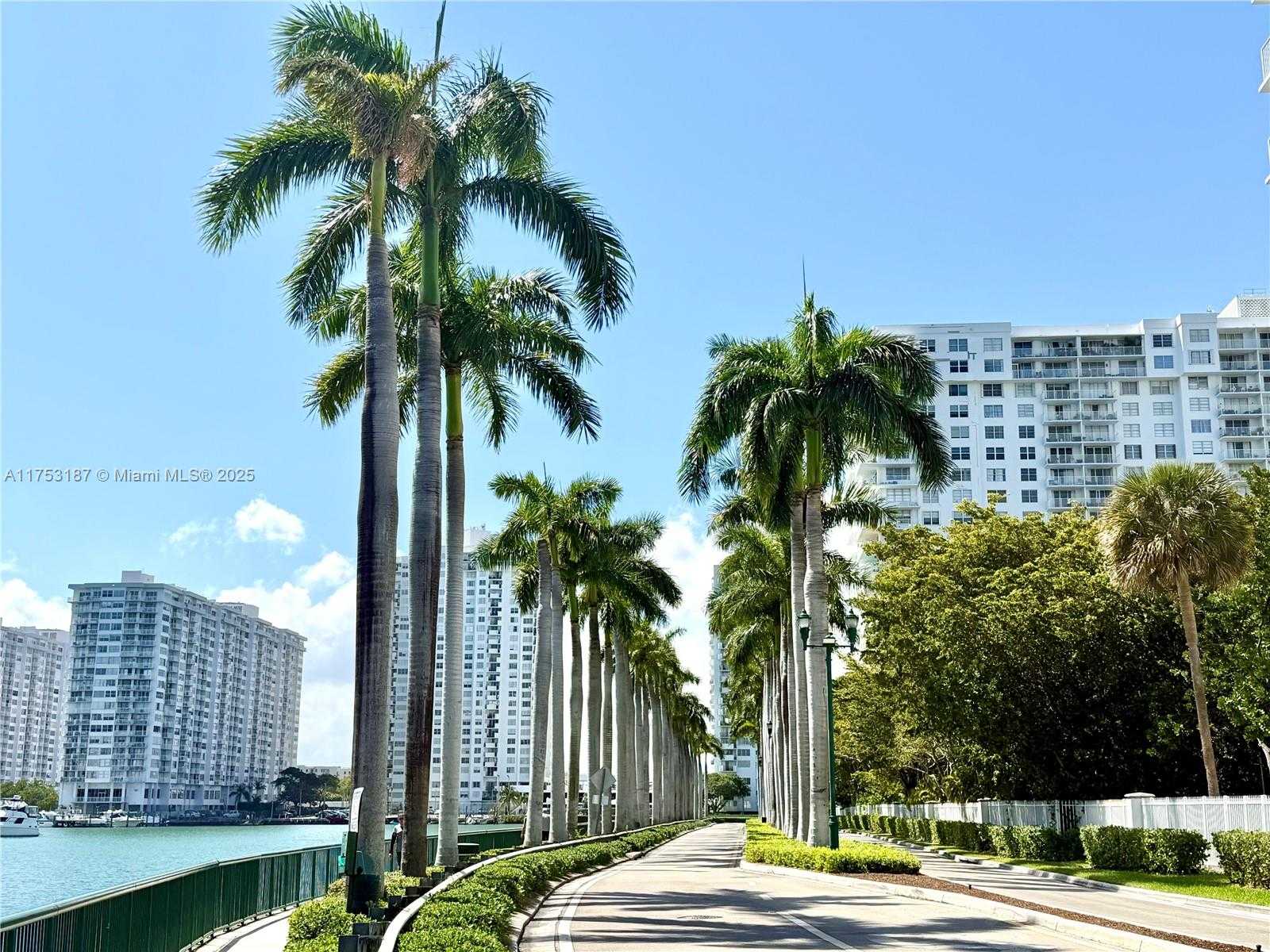 Small Image of 2851 NORTH EAST 183RD ST #1706E, Aventura Number 19