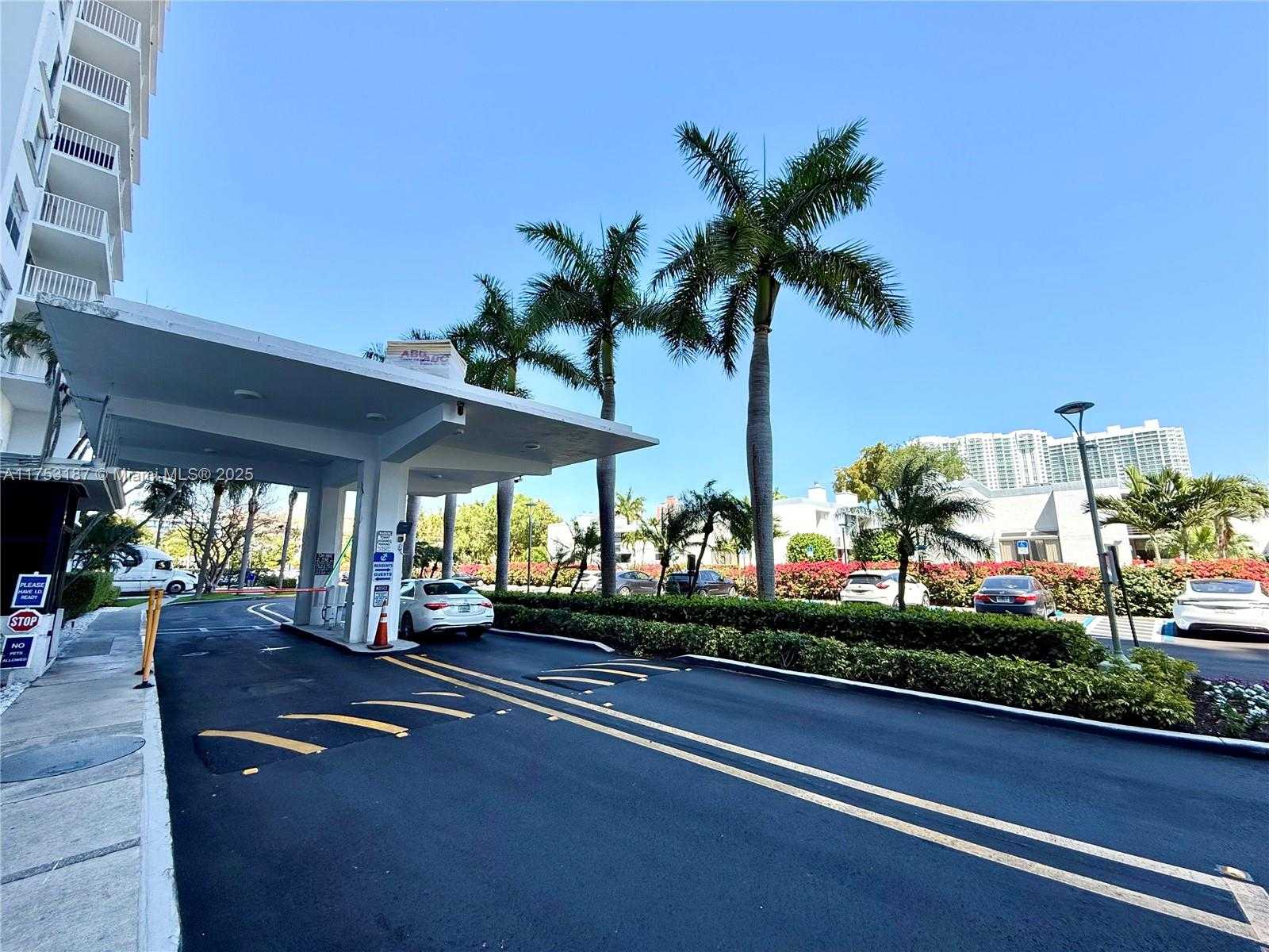 Small Image of 2851 NORTH EAST 183RD ST #1706E, Aventura Number 22