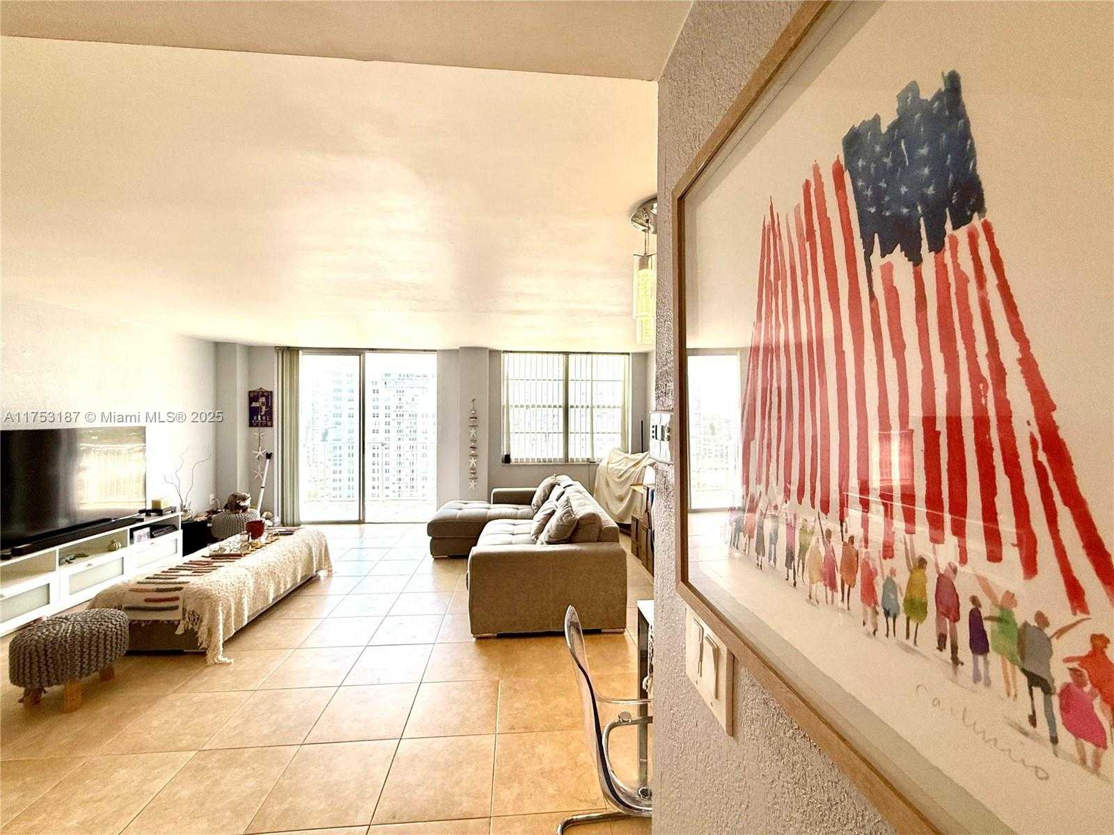 Small Image of 2851 NORTH EAST 183RD ST #1706E, Aventura Number 3