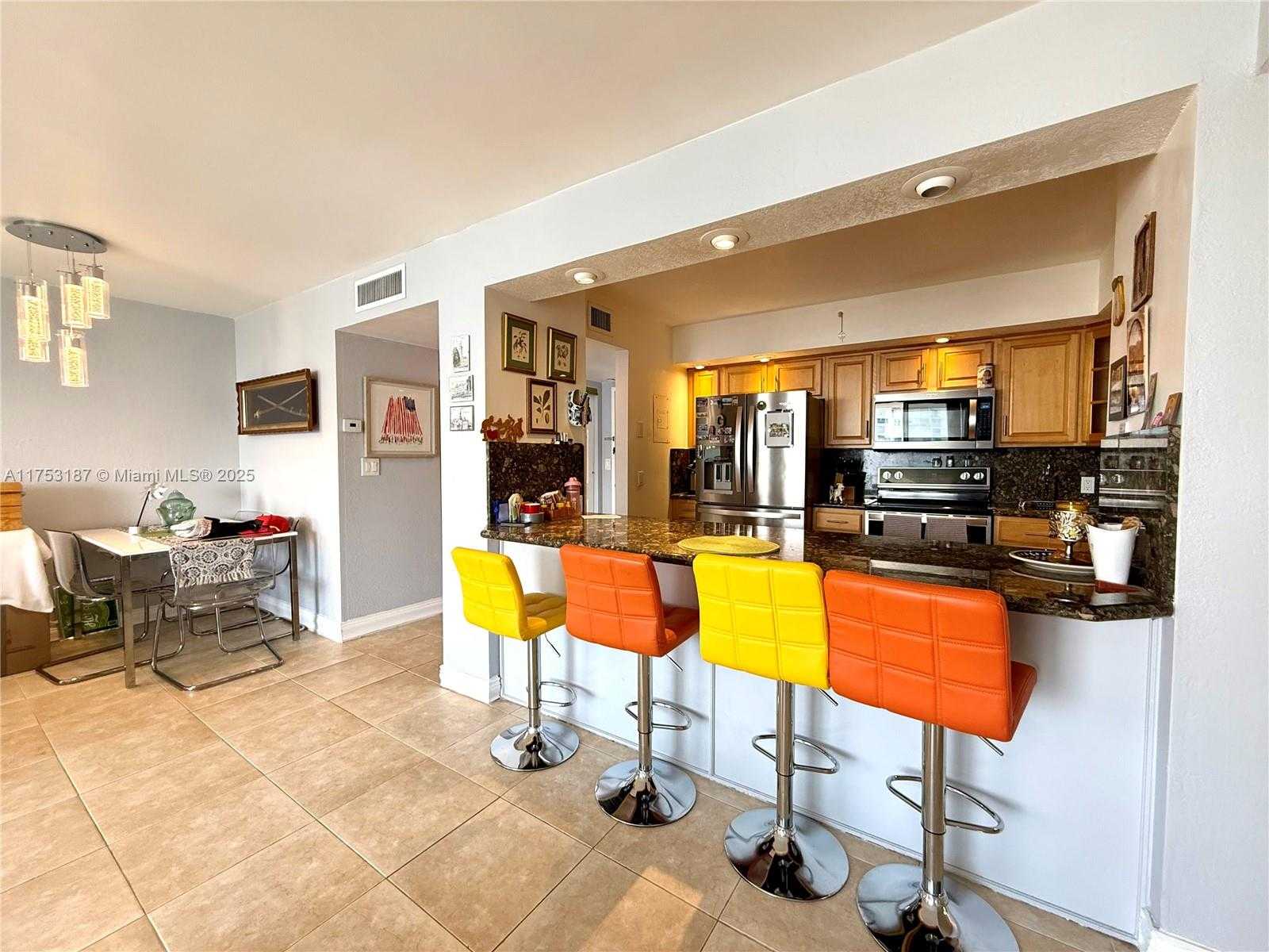 Small Image of 2851 NORTH EAST 183RD ST #1706E, Aventura Number 7