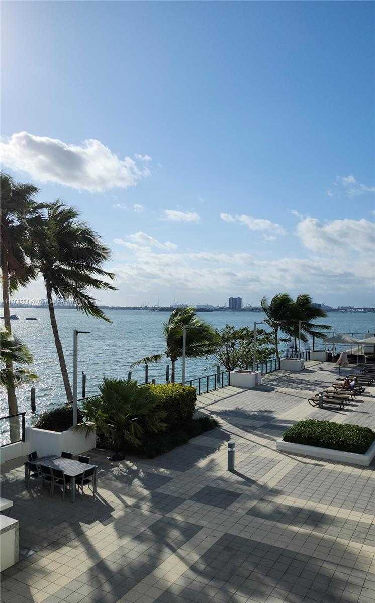 Small Image of 600 NE 36th St, Miami, FL 33137, USA Number 9