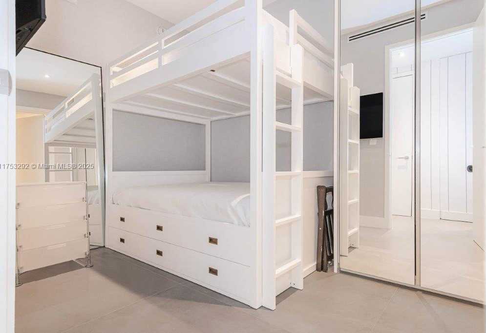 Small Image of 17475 COLLINS AVE #802, Sunny Isles Beach Number 22