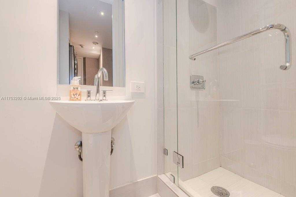 Small Image of 17475 COLLINS AVE #802, Sunny Isles Beach Number 32