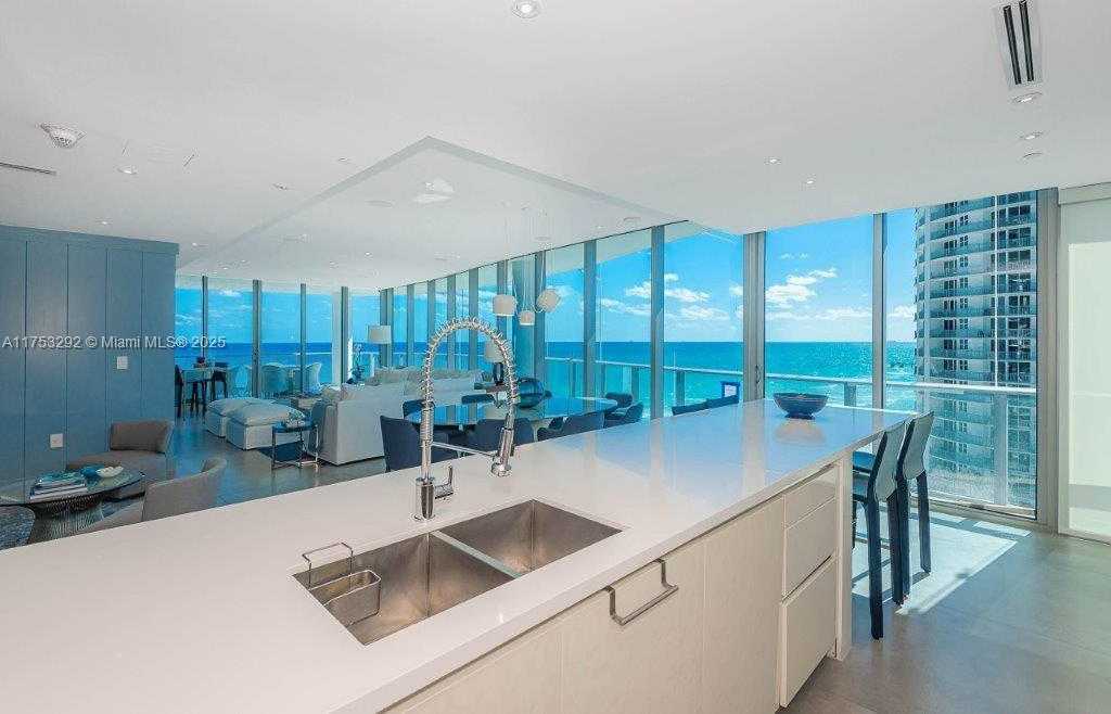 Small Image of 17475 COLLINS AVE #802, Sunny Isles Beach Number 5