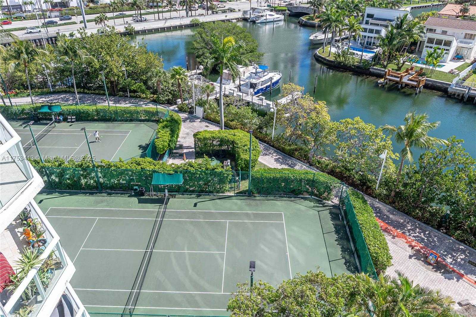 Small Image of 16400 COLLINS AVE #744, Sunny Isles Beach Number 4
