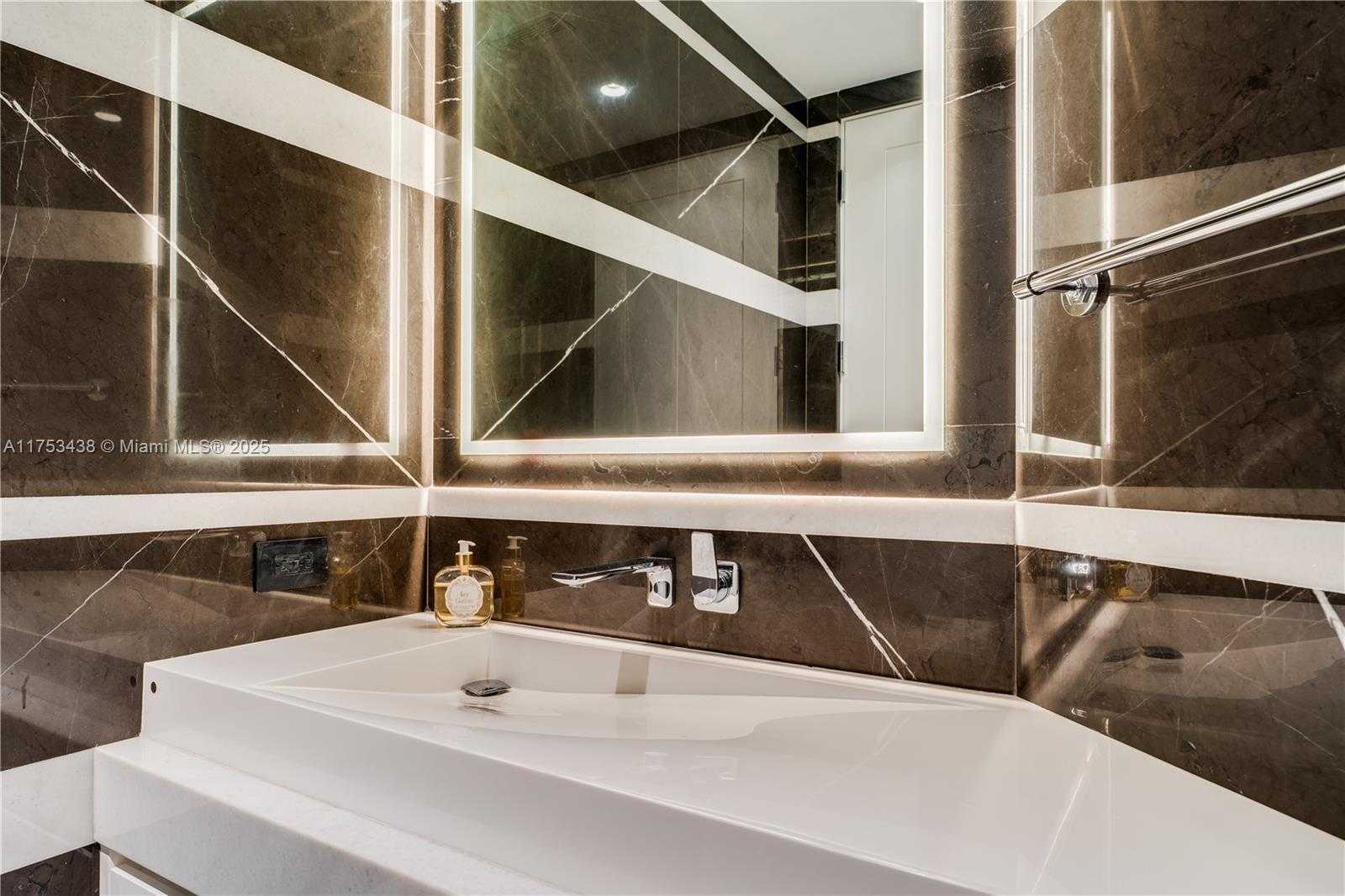 Small Image of 17975 COLLINS AVE #N2401, Sunny Isles Beach Number 27