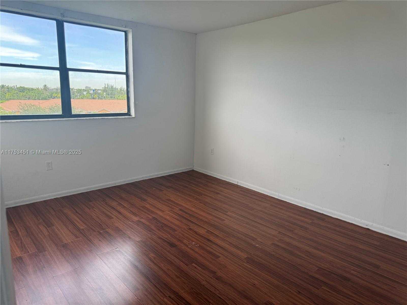Small Image of 10255 NORTH WEST 9TH ST CIR #503-7, Miami Number 13