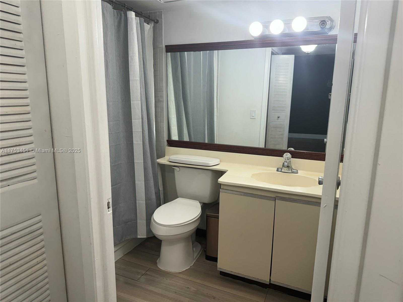 Small Image of 10255 NORTH WEST 9TH ST CIR #503-7, Miami Number 24