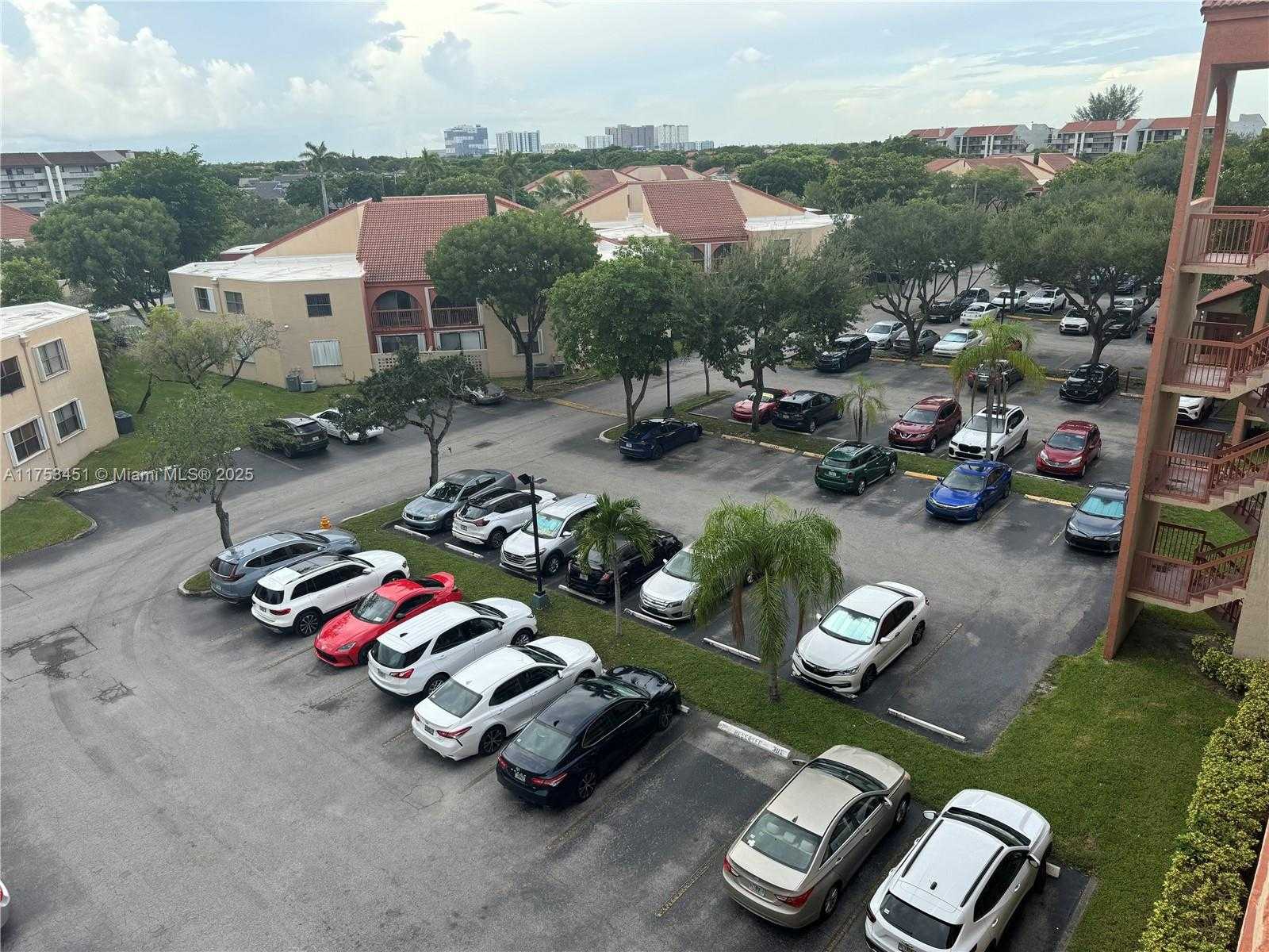 Small Image of 10255 NORTH WEST 9TH ST CIR #503-7, Miami Number 27