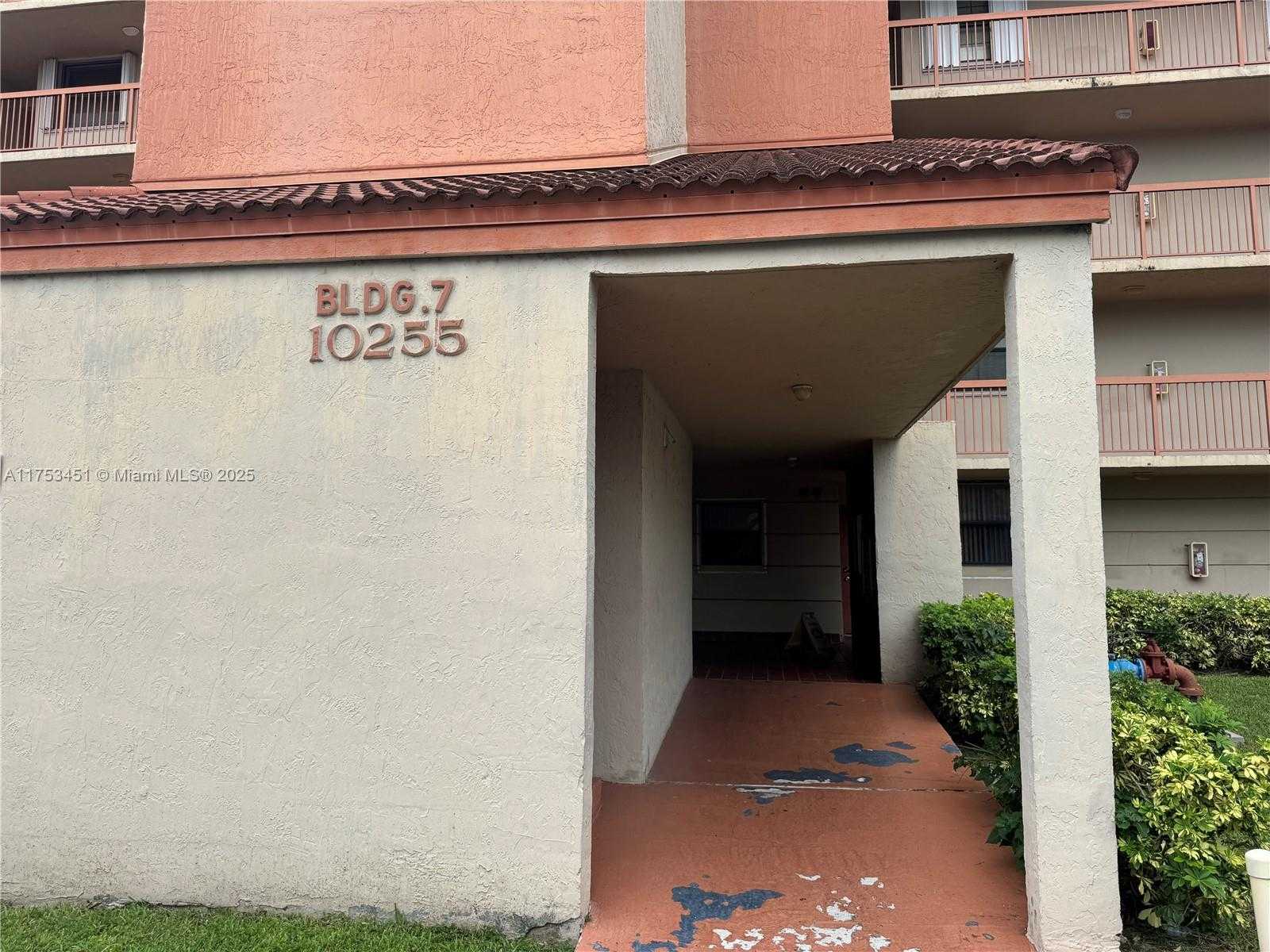 Small Image of 10255 NORTH WEST 9TH ST CIR #503-7, Miami Number 30