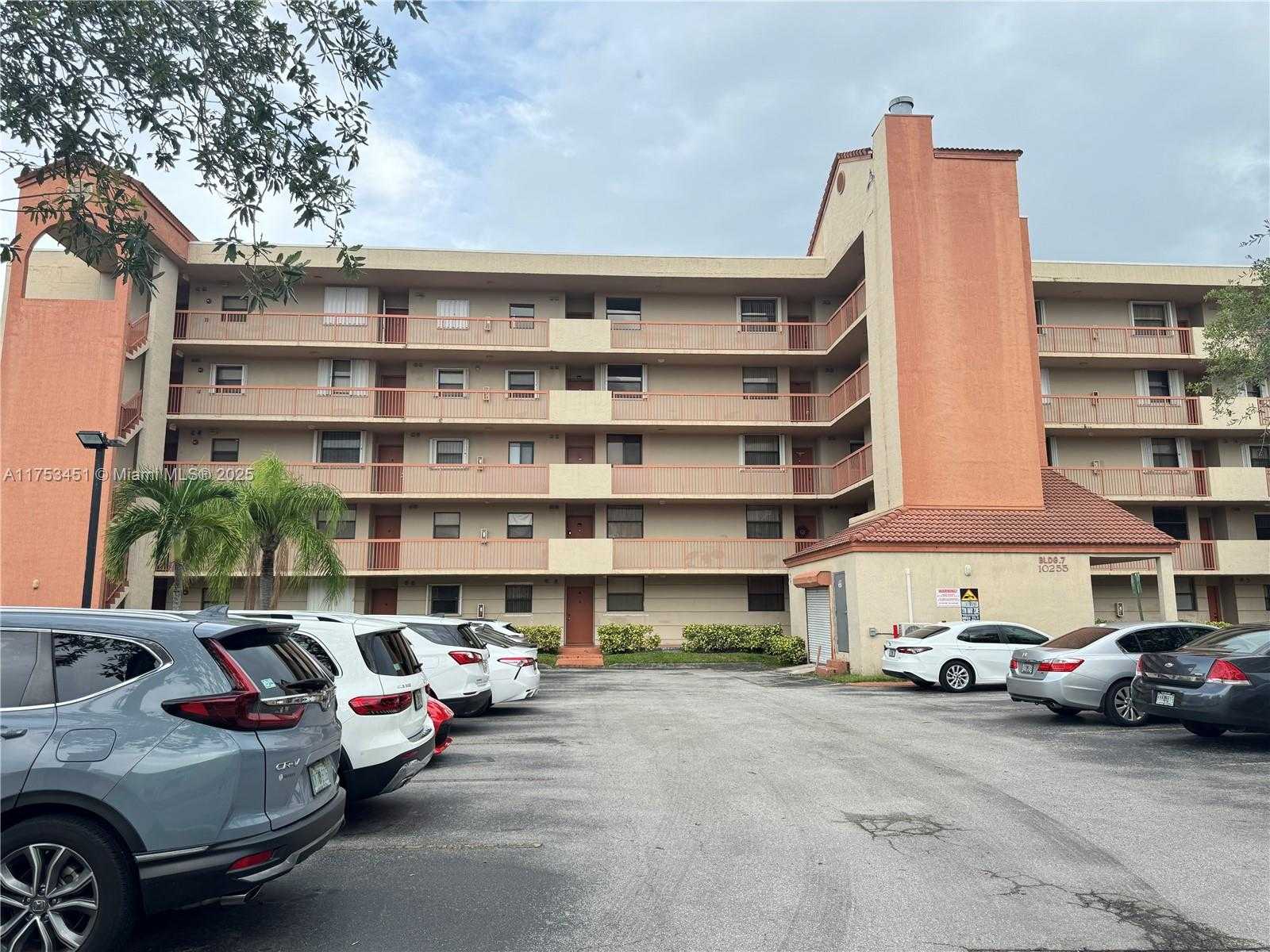 Small Image of 10255 NORTH WEST 9TH ST CIR #503-7, Miami Number 32