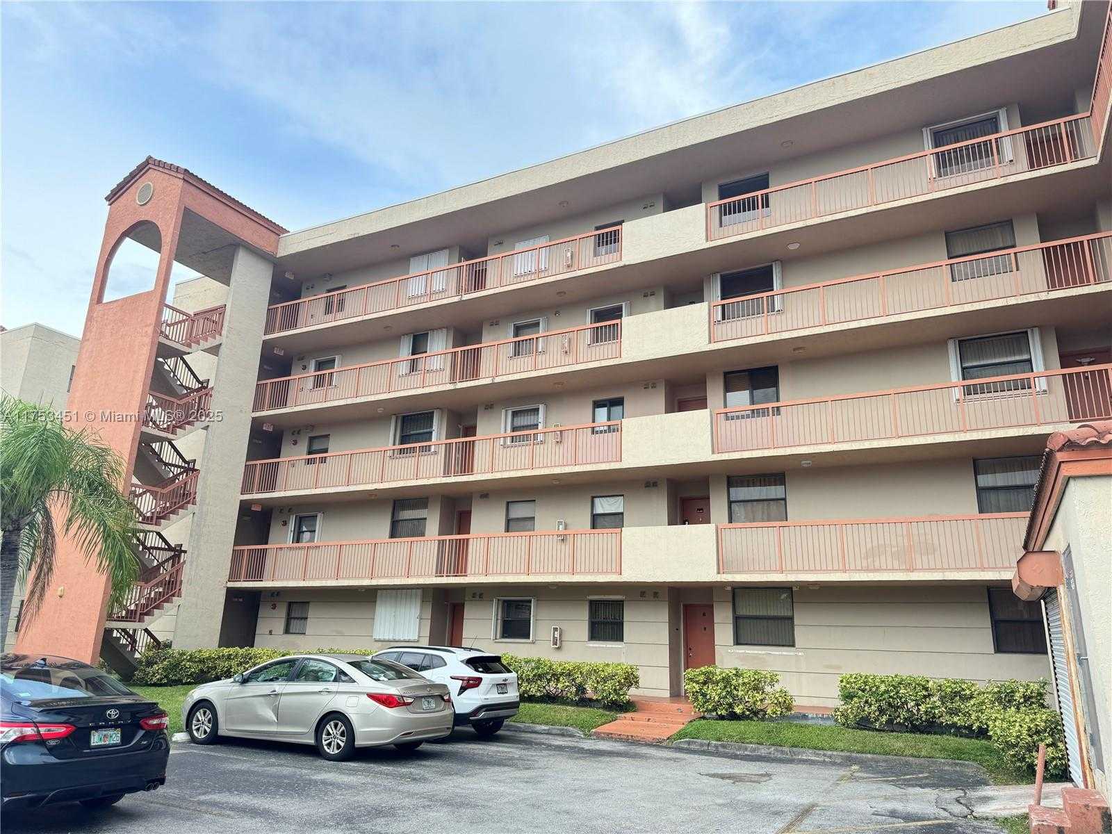 Small Image of 10255 NORTH WEST 9TH ST CIR #503-7, Miami Number 33