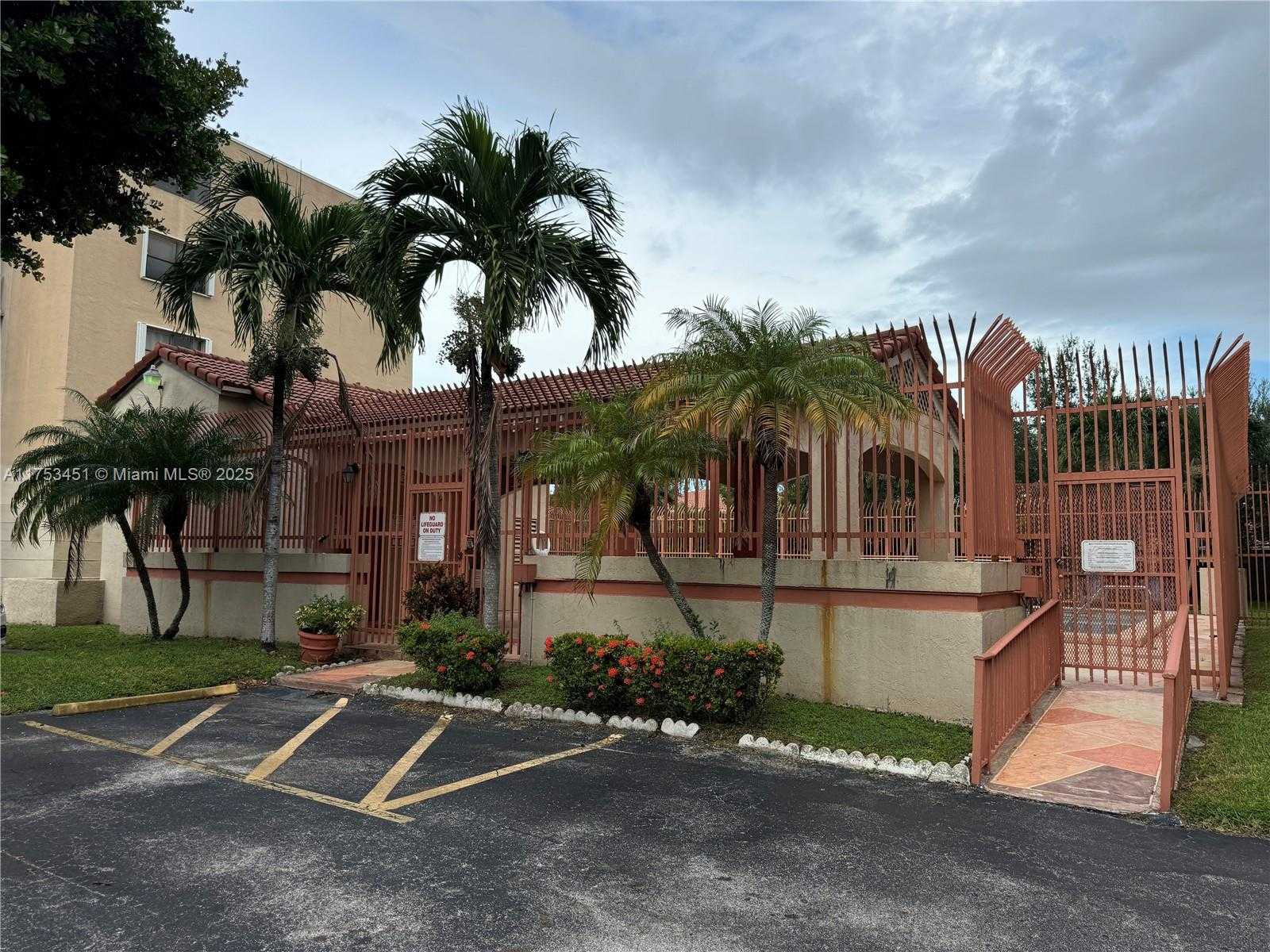 Small Image of 10255 NORTH WEST 9TH ST CIR #503-7, Miami Number 35