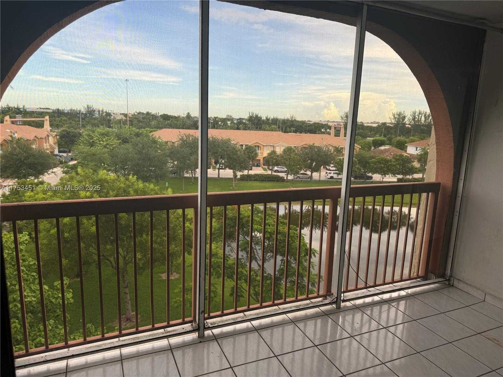 Small Image of 10255 NORTH WEST 9TH ST CIR #503-7, Miami Number 4