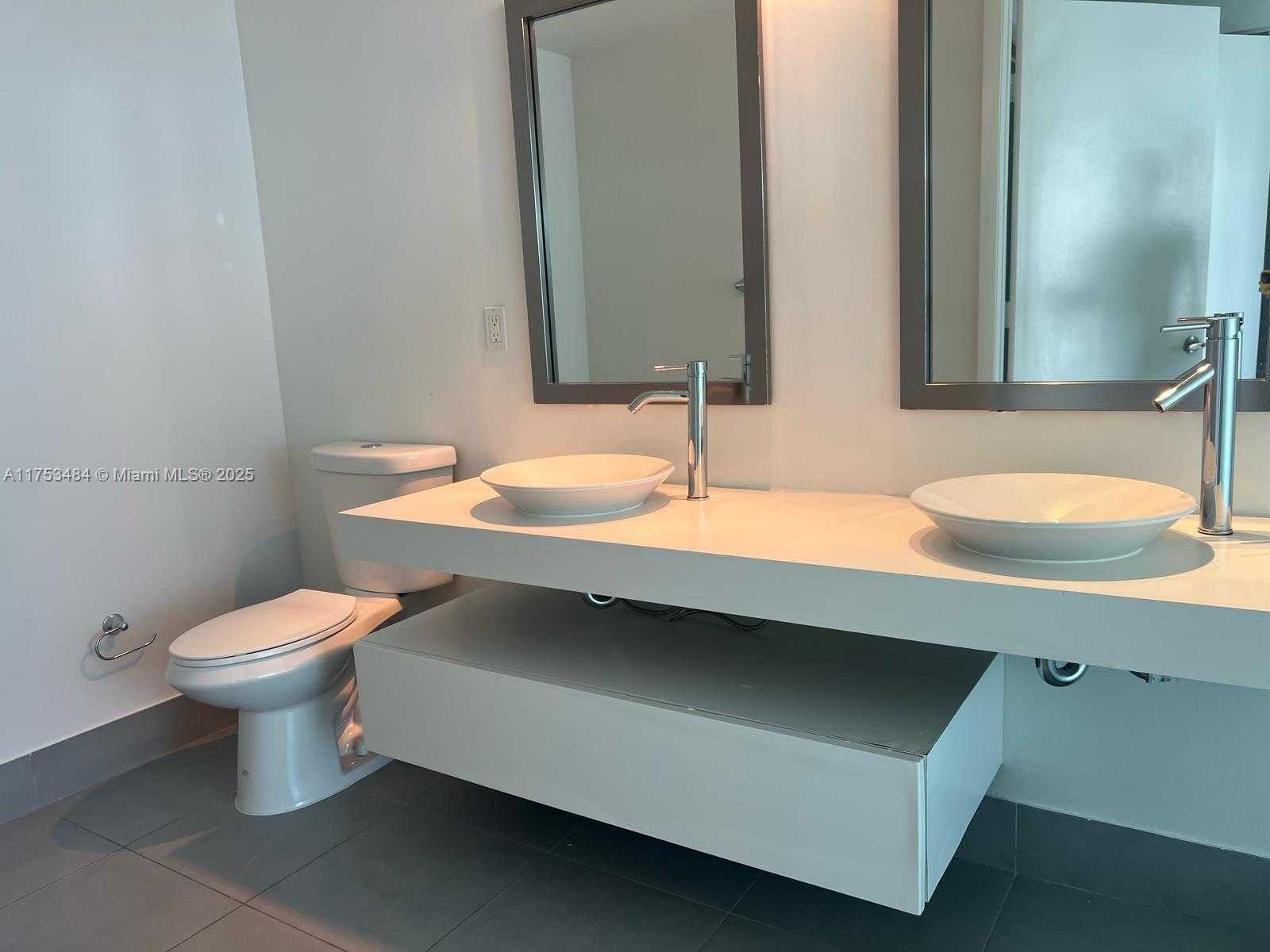 Small Image of 92 SOUTH WEST 3RD ST #2412, Miami Number 9