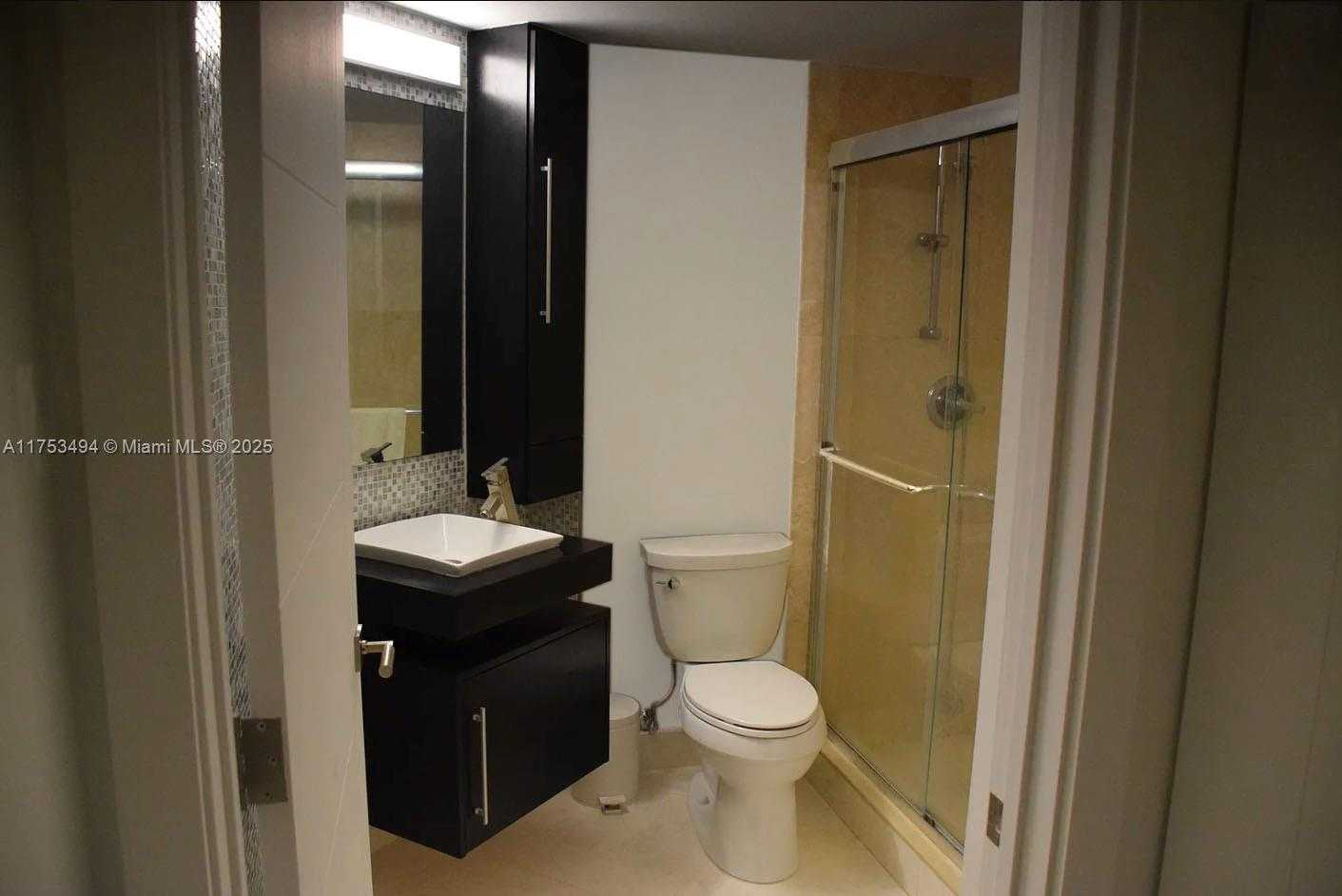 Small Image of 701 BRICKELL KEY BLVD #910, Miami Number 11