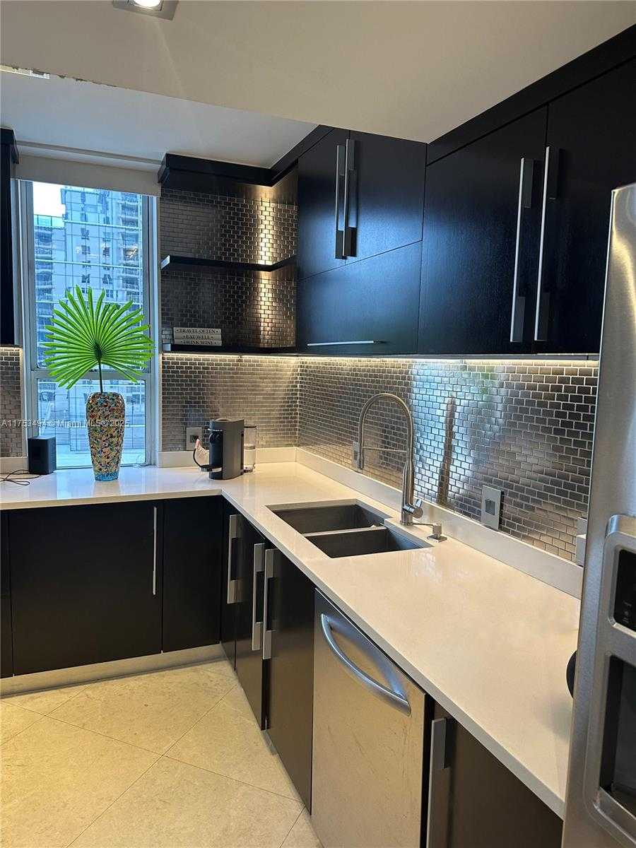 Small Image of 701 BRICKELL KEY BLVD #910, Miami Number 6