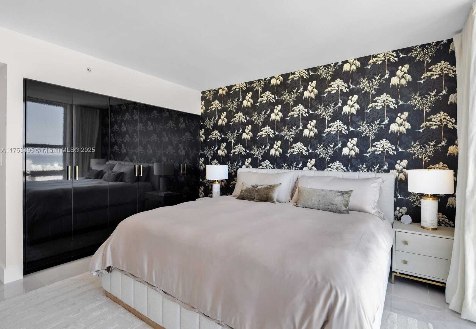 Small Image of 90 ALTON RD #2207, Miami Beach Number 24