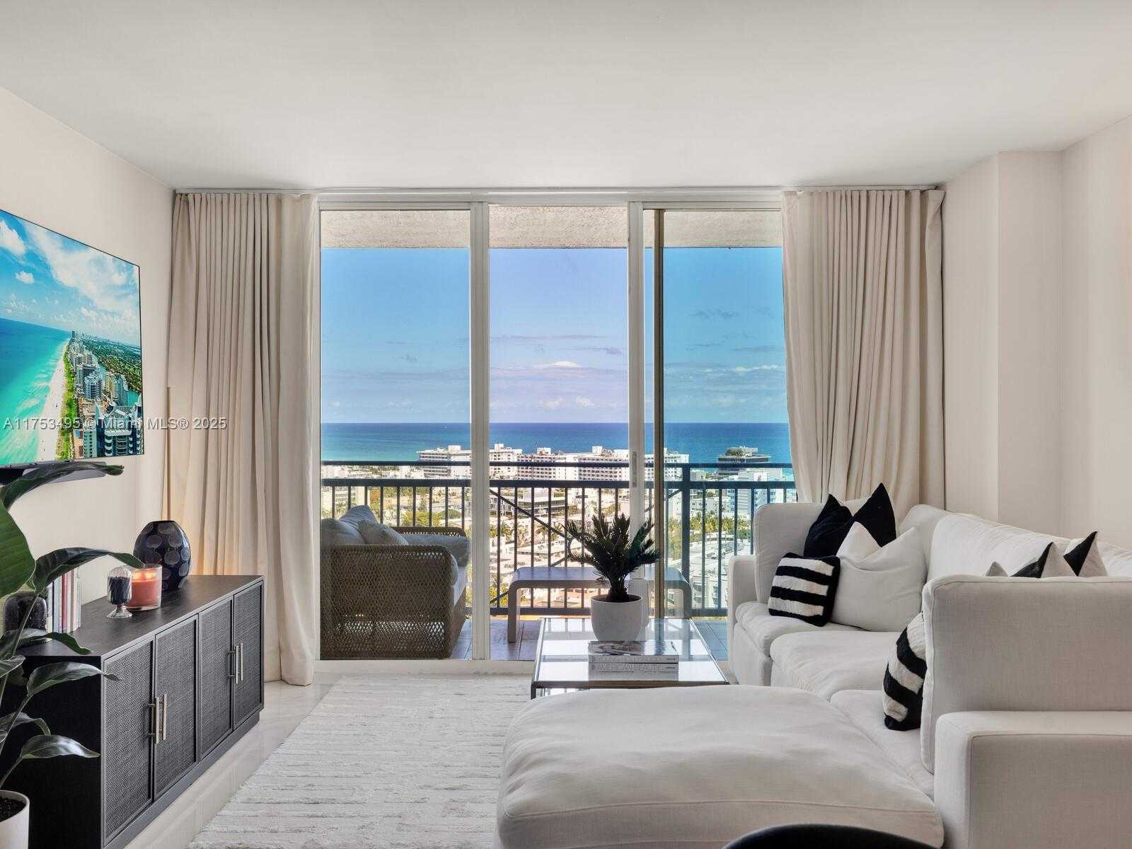 Small Image of 90 ALTON RD #2207, Miami Beach Number 5