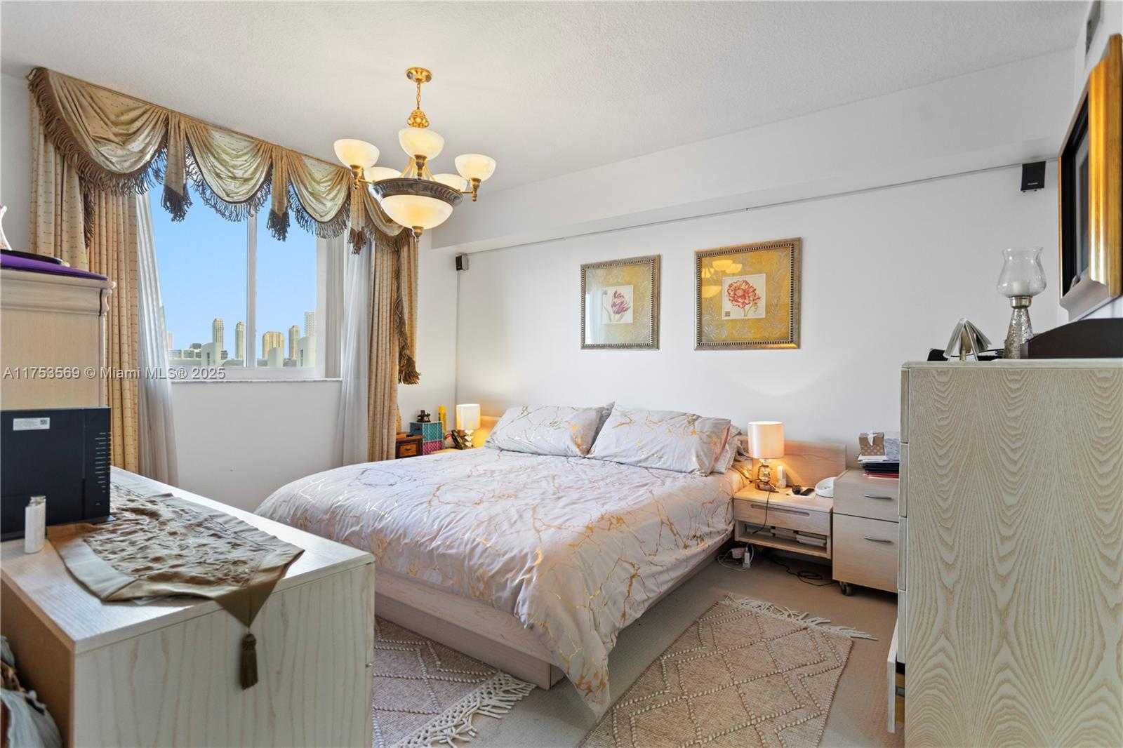Small Image of 18800 NORTH EAST 29TH AVE #906, Aventura Number 10