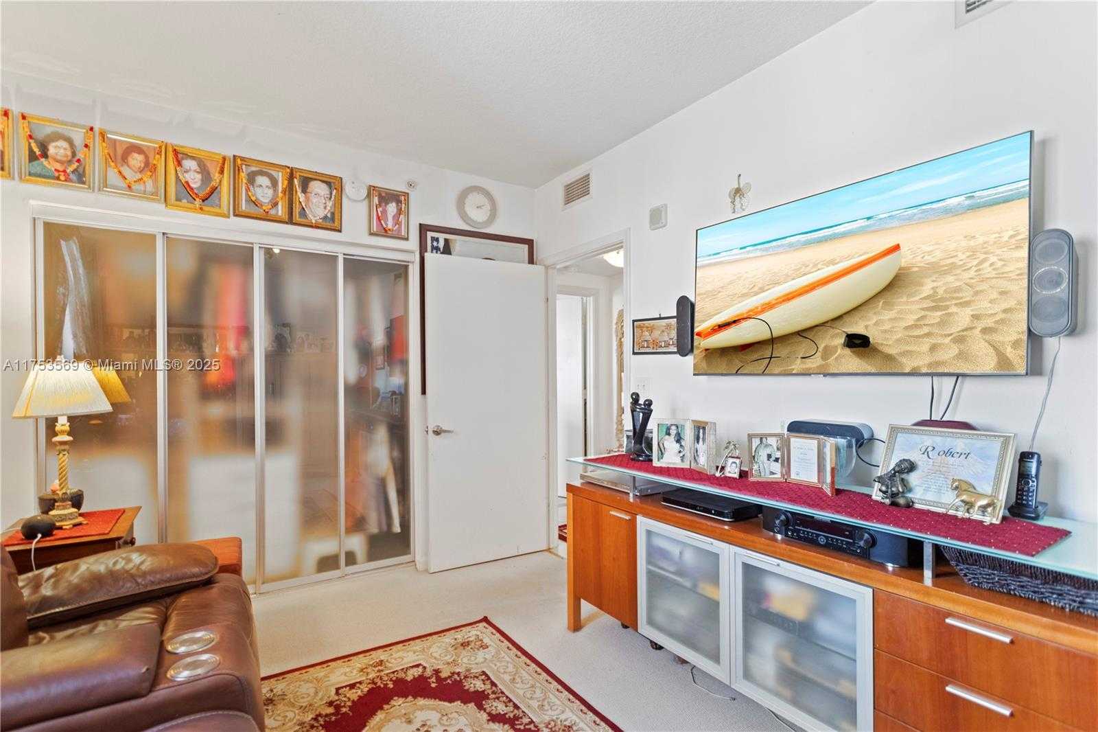 Small Image of 18800 NORTH EAST 29TH AVE #906, Aventura Number 14