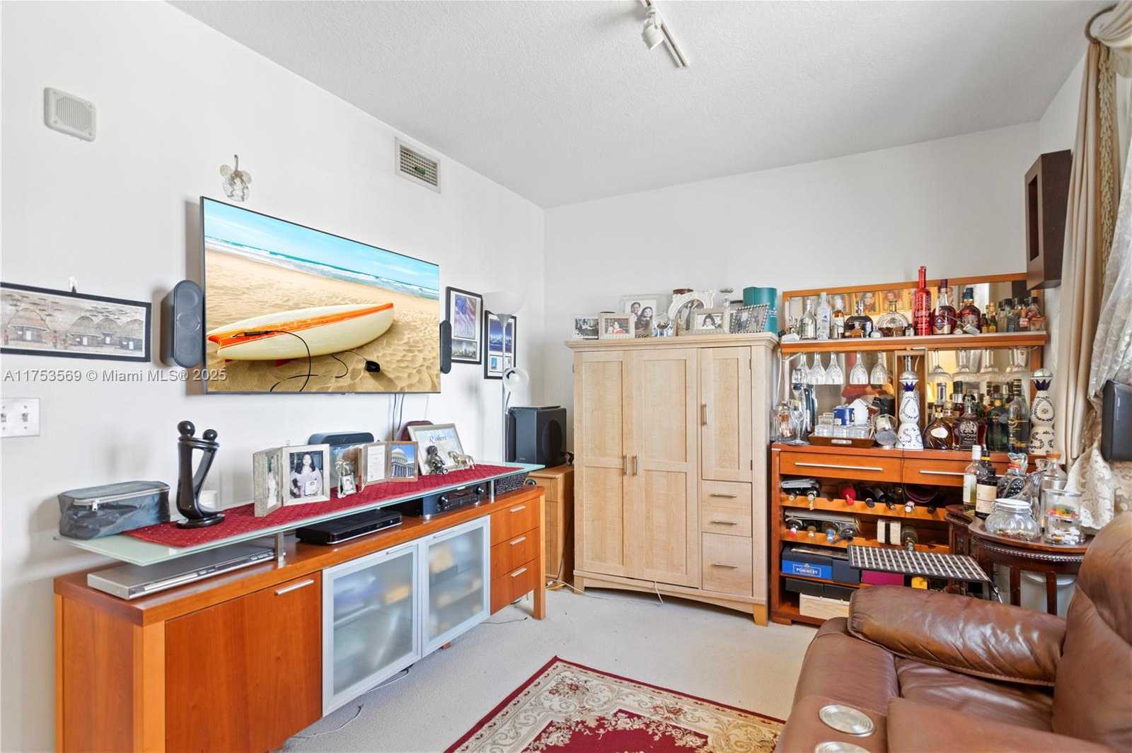 Small Image of 18800 NORTH EAST 29TH AVE #906, Aventura Number 15